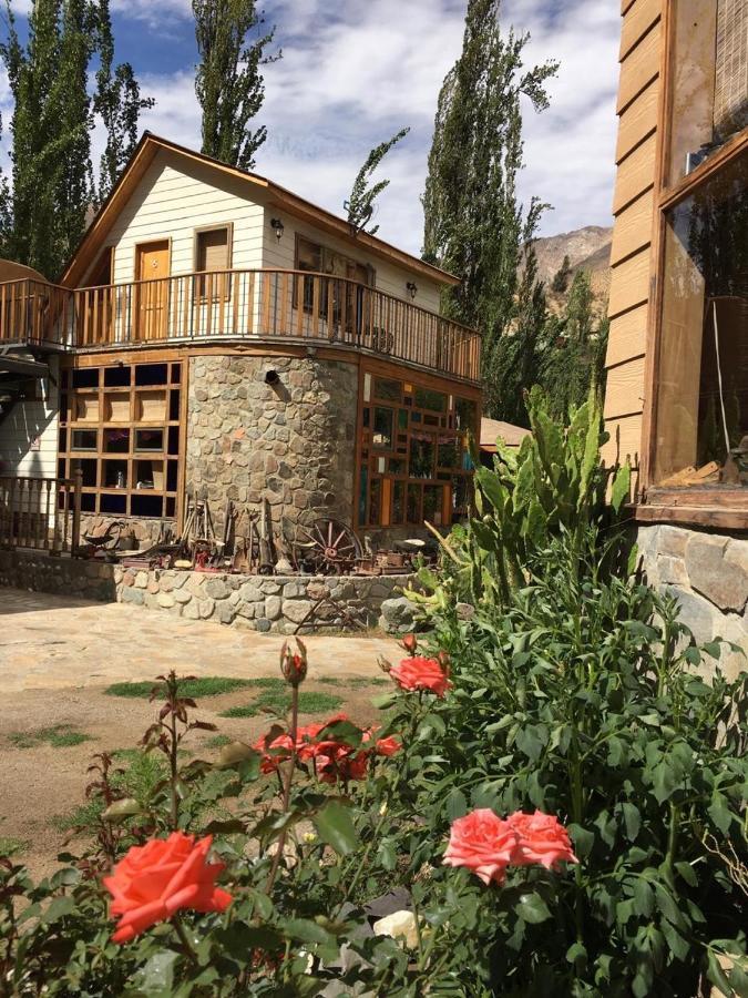Hotel Faro Del Valle Pisco Elqui Kültér fotó